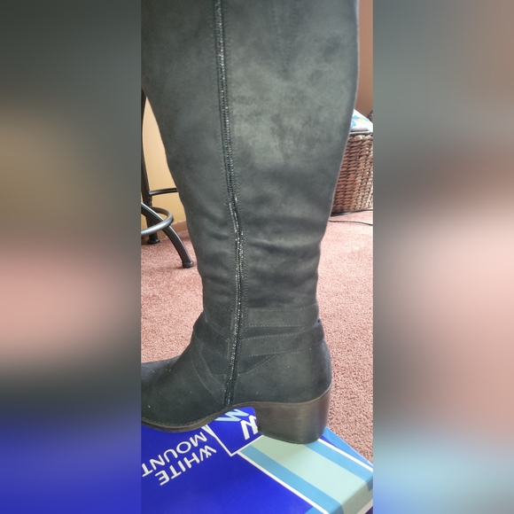 Tall White Mountain Boots - Picture 3 of 11